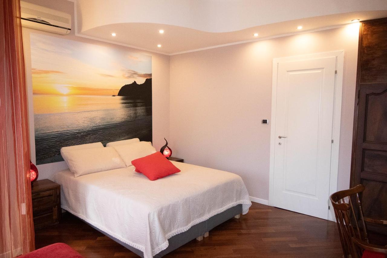 La Casa Di Adele Cagliari B&B 外观 照片